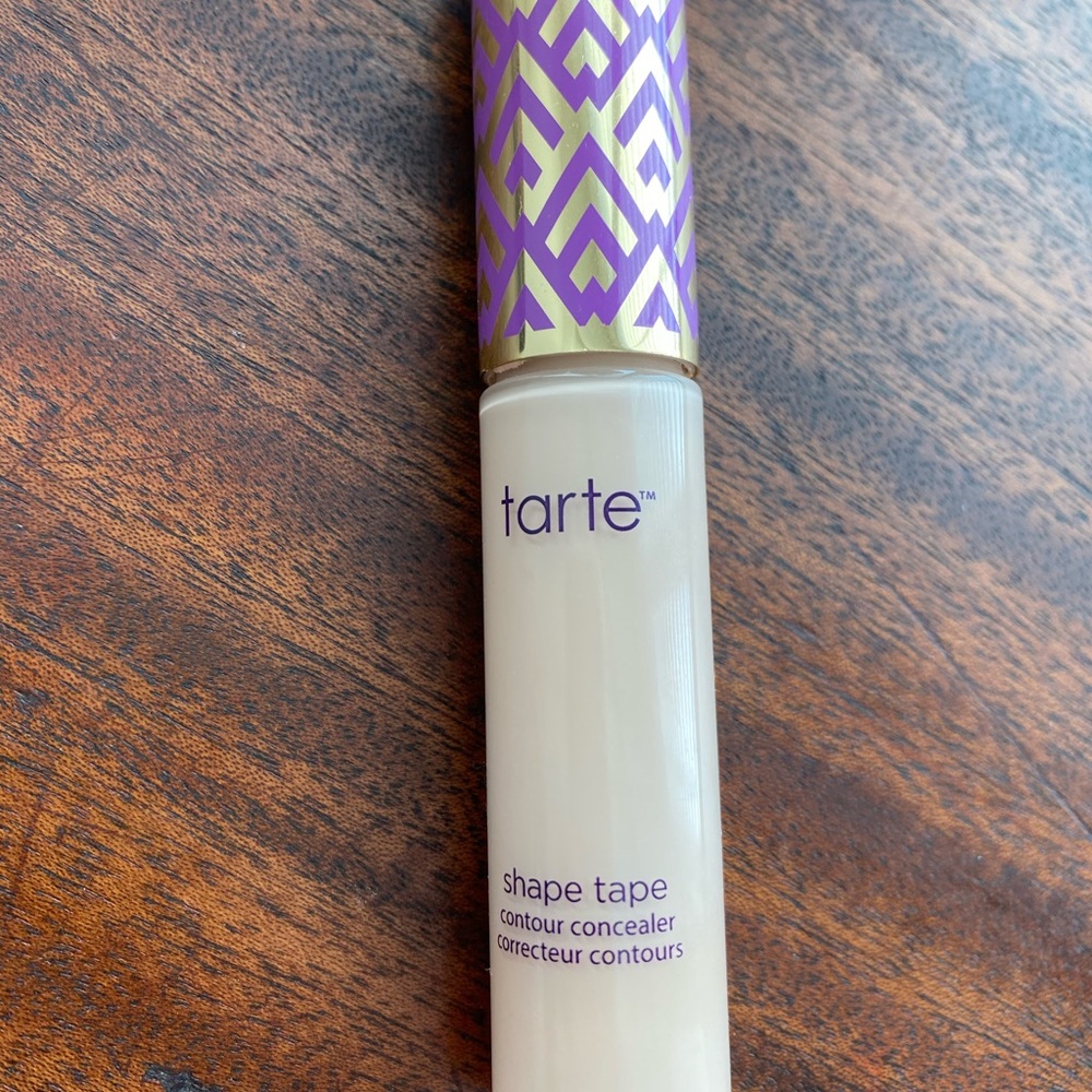 Tarte shape tape Fair Neutral concealer